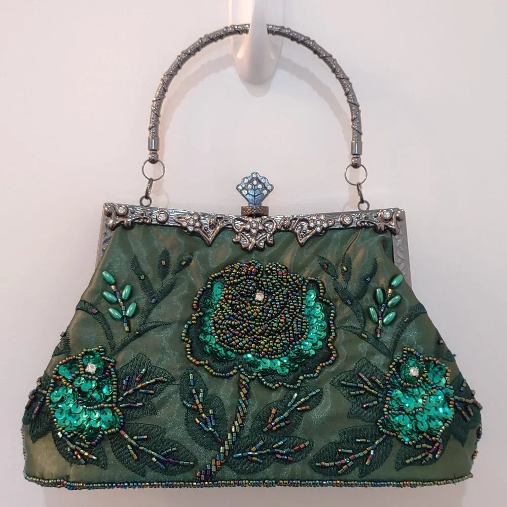 Vintage Floral Embroidered Clutch Handbag - Picture 2 of 8